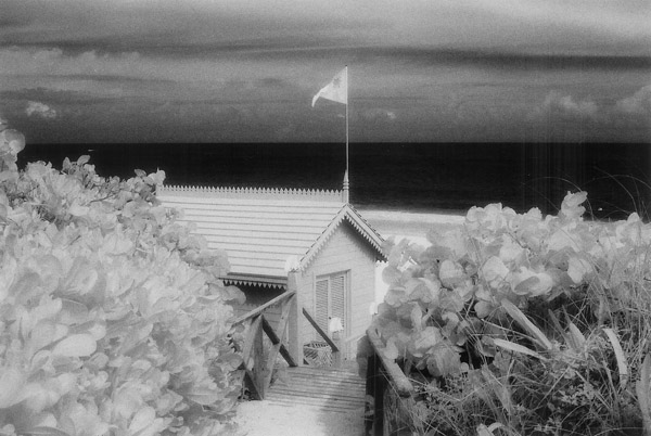 z bahamas beach hut